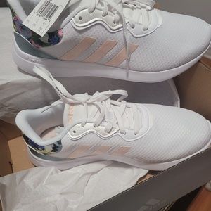 Brand New Adidas QT Racer 3.0 Women’s Size 8.5